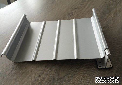 鋁鎂錳金屬合金板具有什么特點、鋁鎂錳板與彩鋼板的區別？